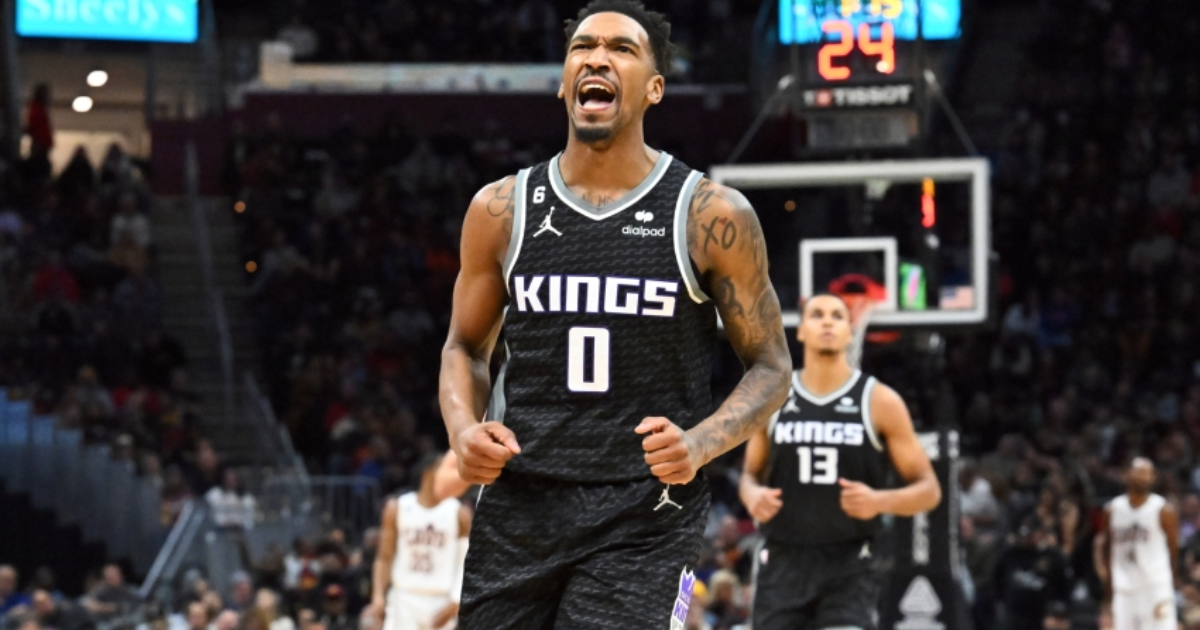 Kings Reign Over Raptors In Dramatic Close Finish