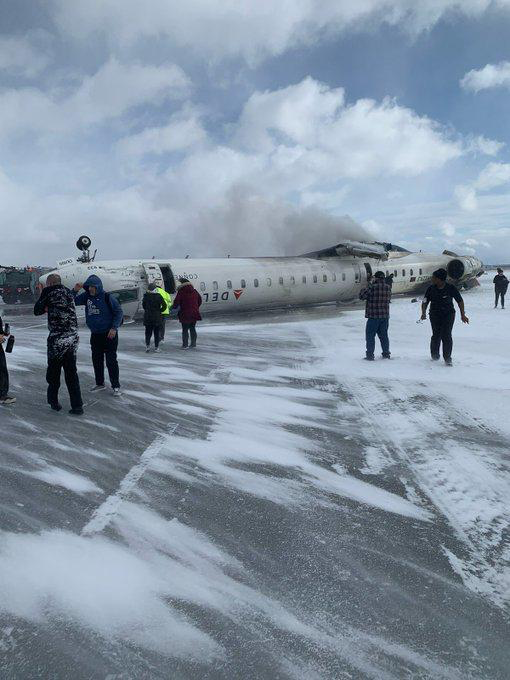 Breaking Multiple injuries reported following a Delta Airlines plane